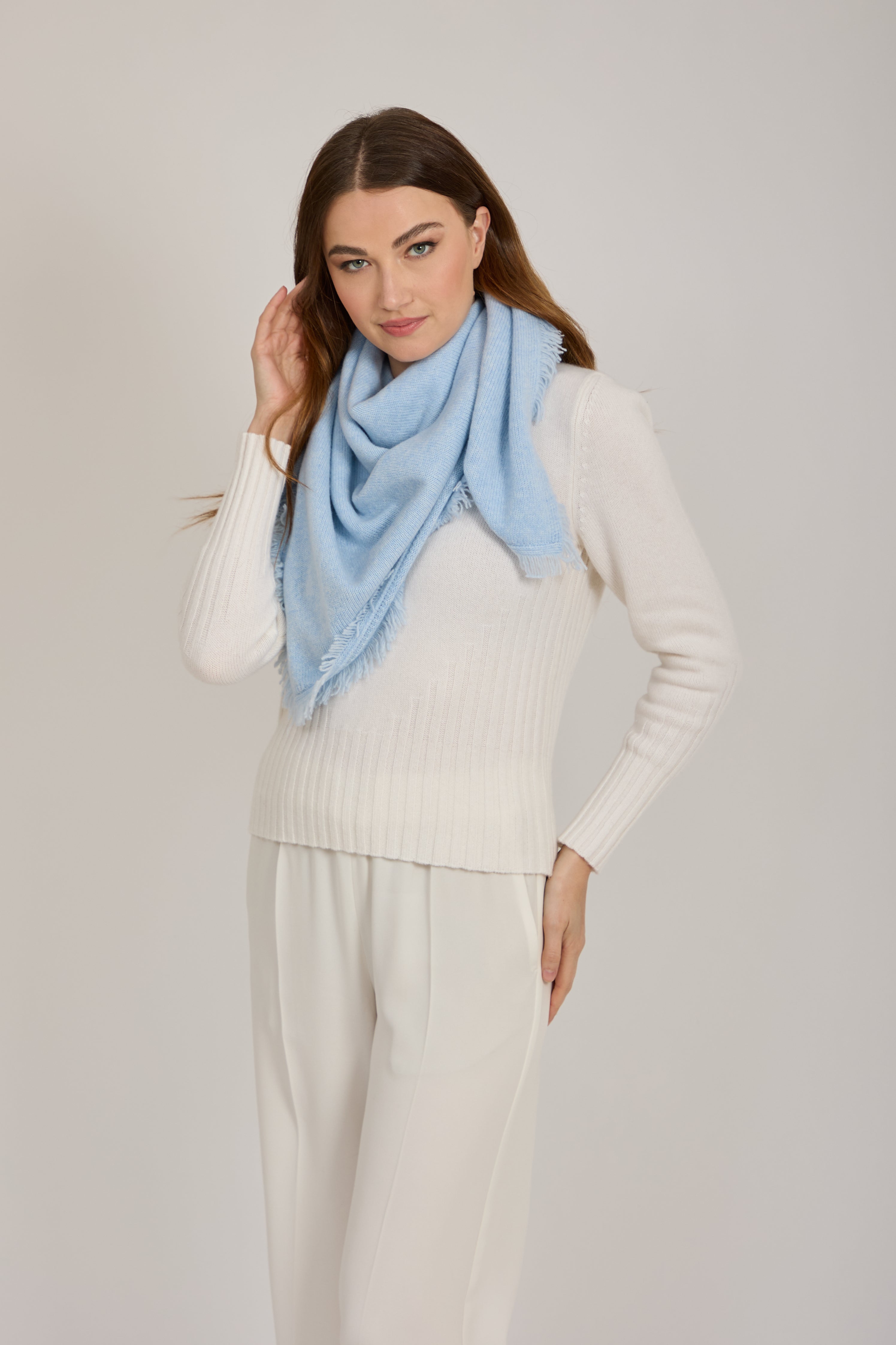 CASHMERE FRINGE SCARF	-CIELO