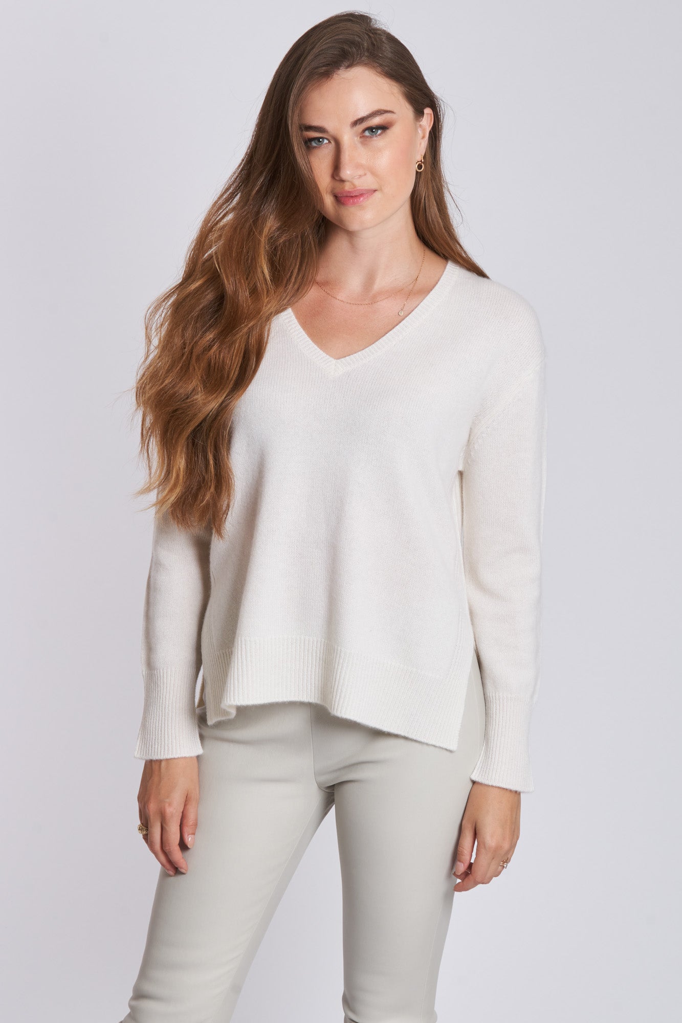 V NECK JUMPER-ECRU