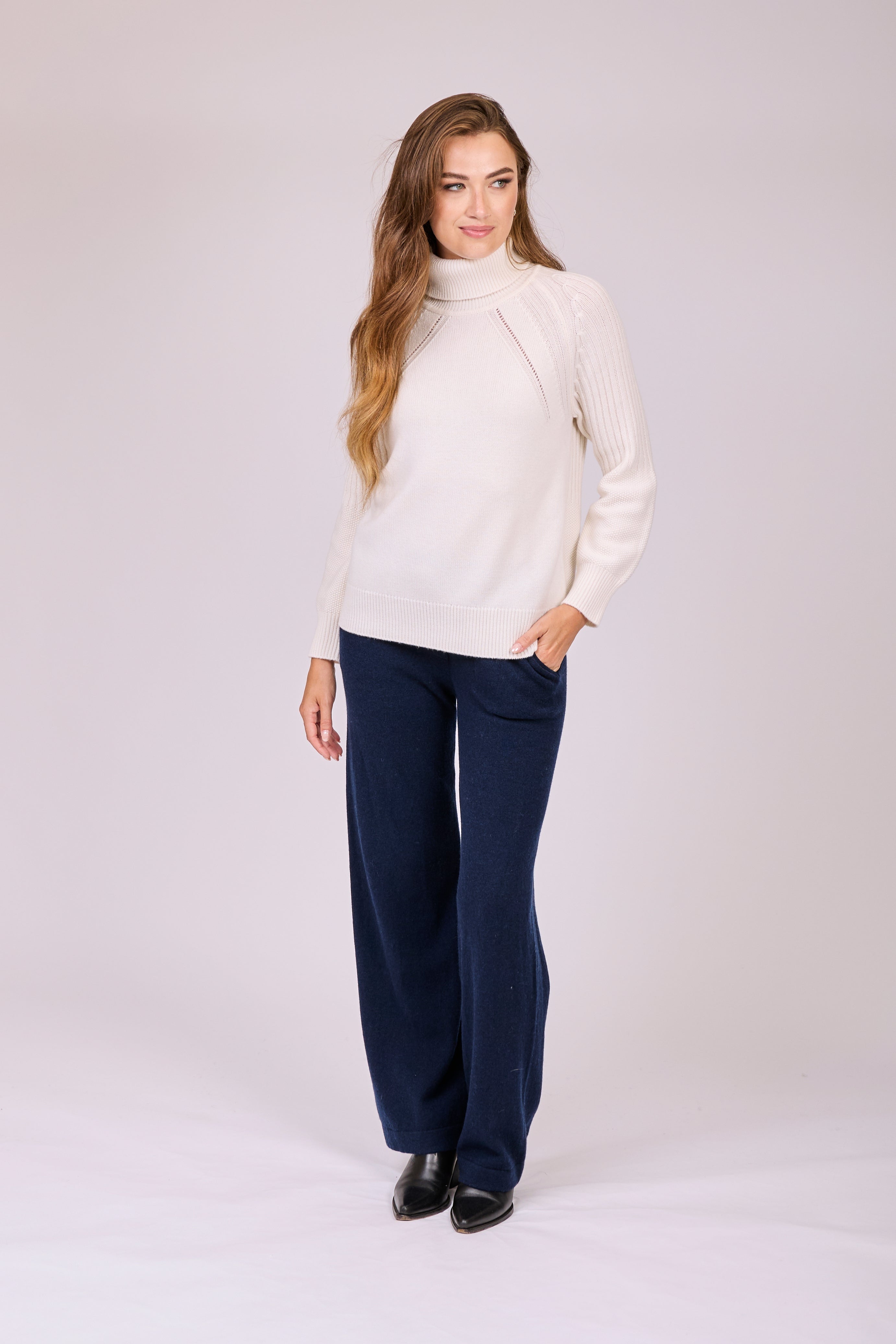 Navy cashmere knit trousers by Divine Cashmere