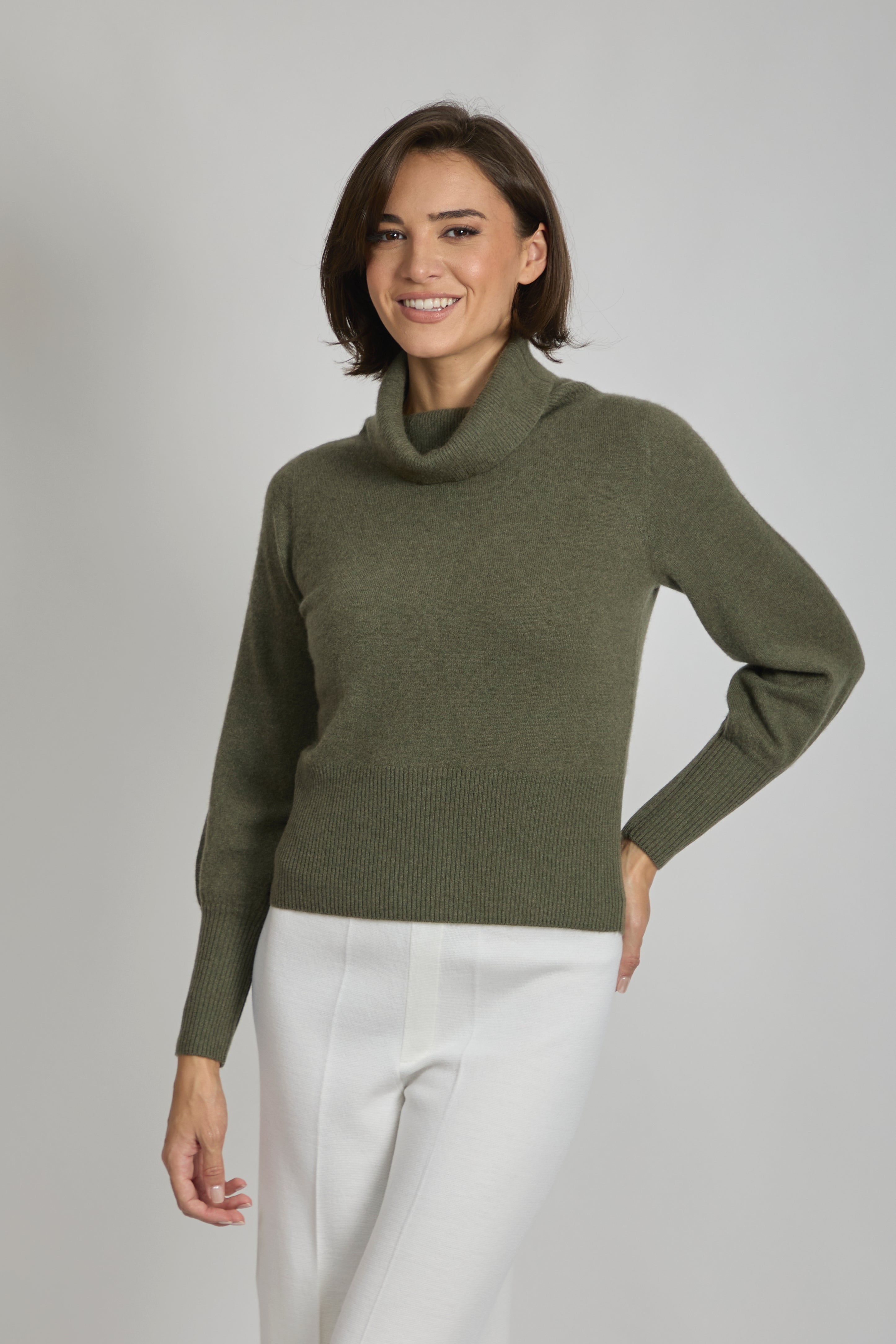 Cashmere roll-neck jumper with balloon sleeves.