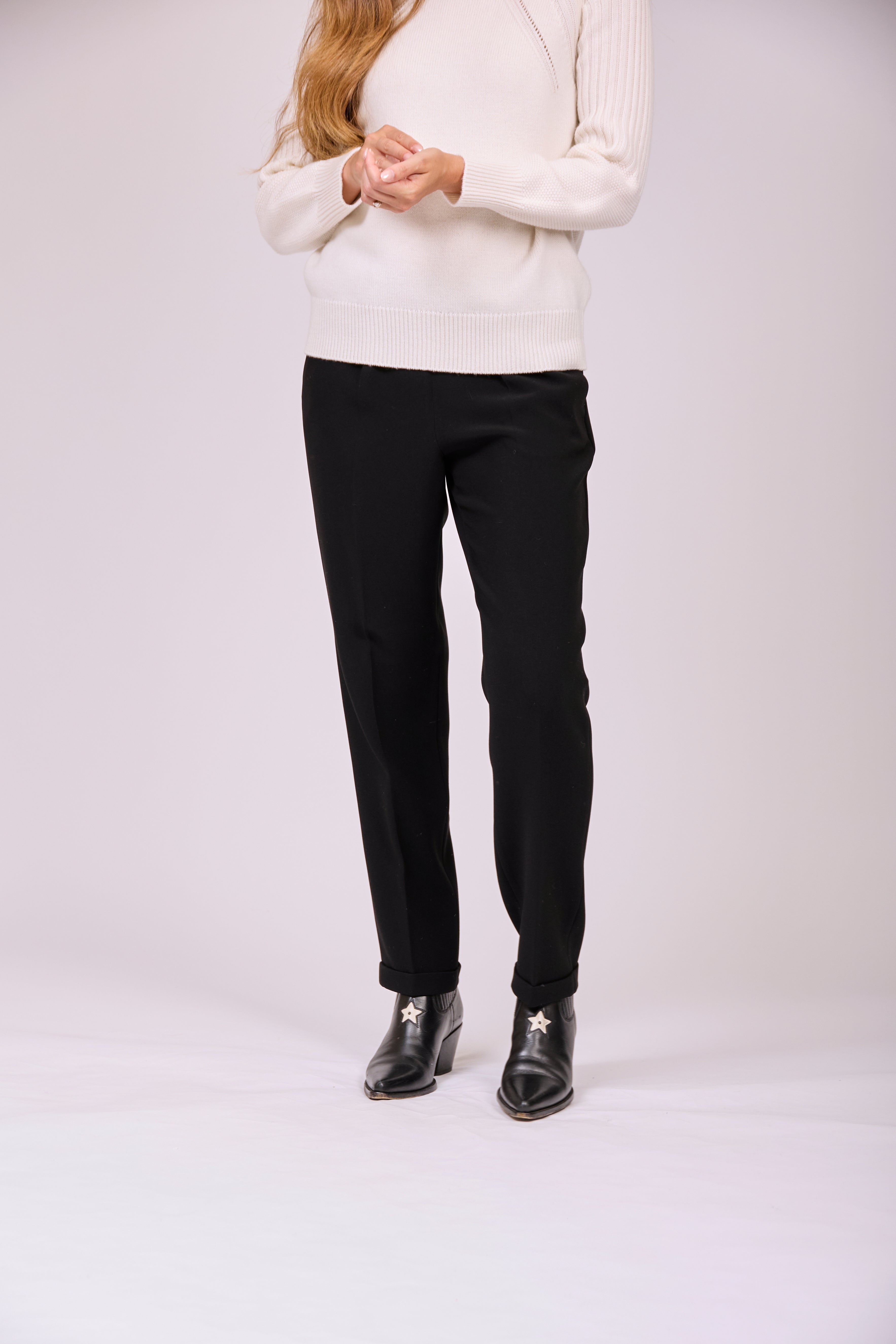 Divine Cashmere elastic-waist trousers with straight cut, gathered waistband and side pockets