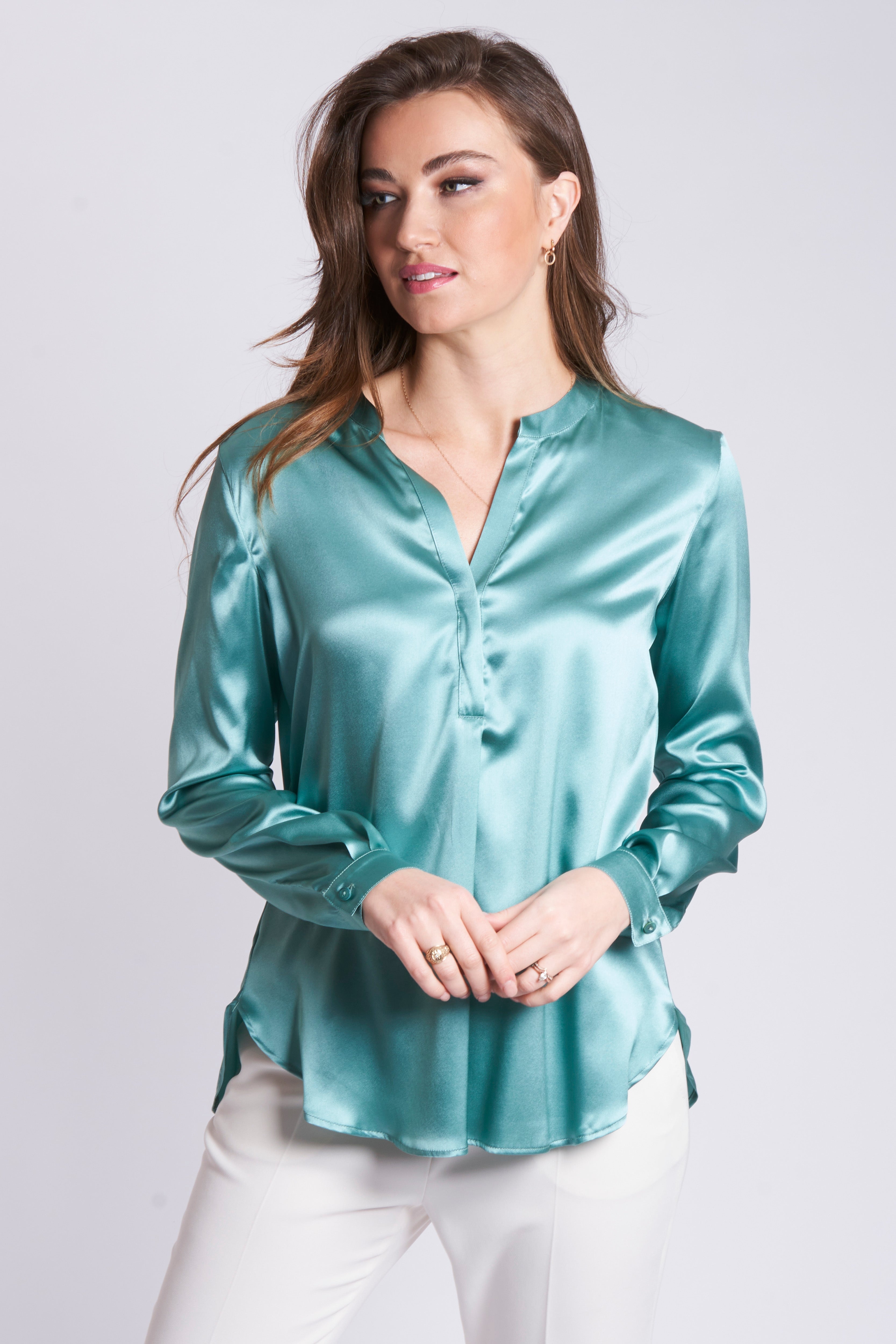 Giada long-sleeve silk shirt with collar by Divine Cashmere
