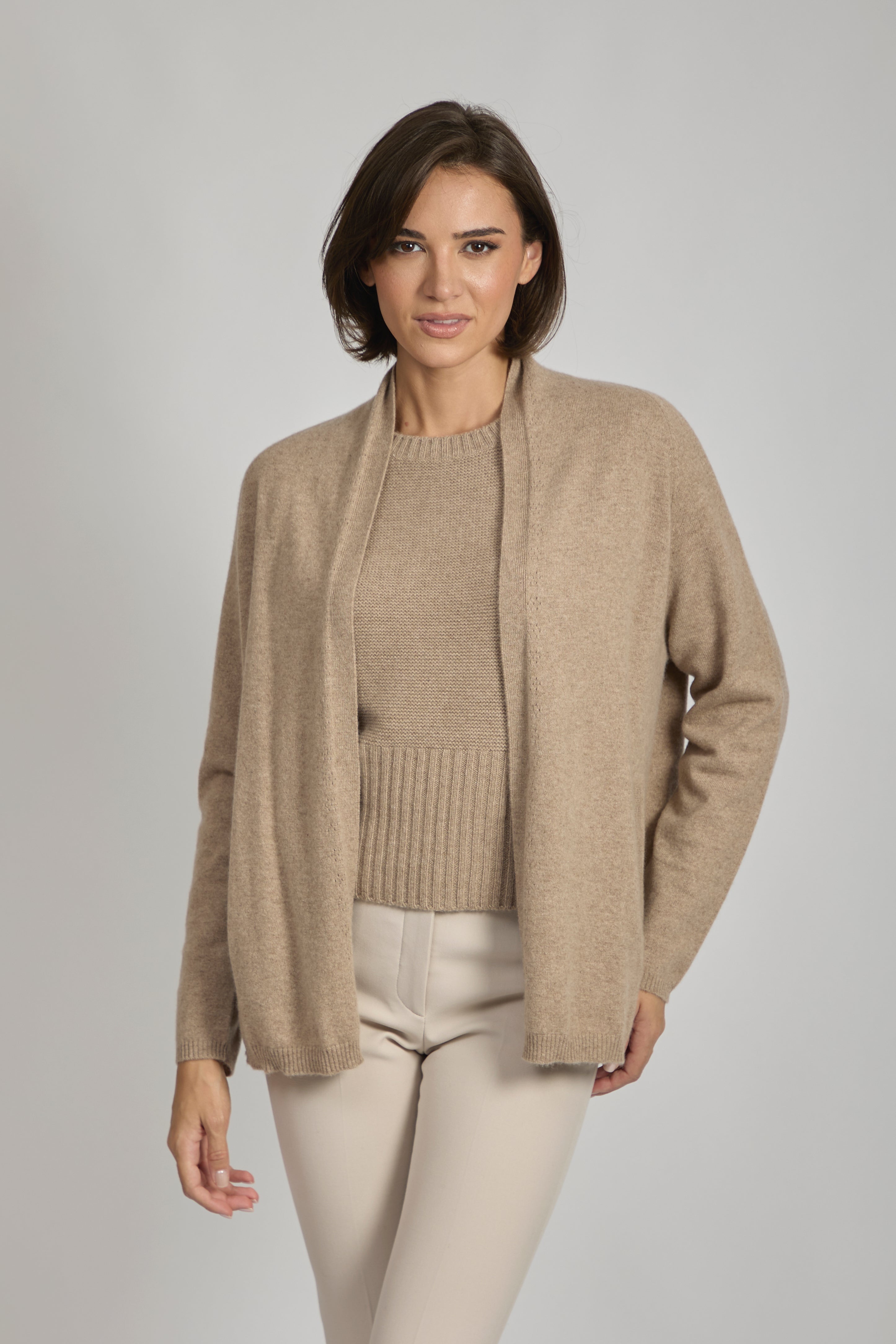 Long cashmere cardigan with ribbed trim and full-length sleeves