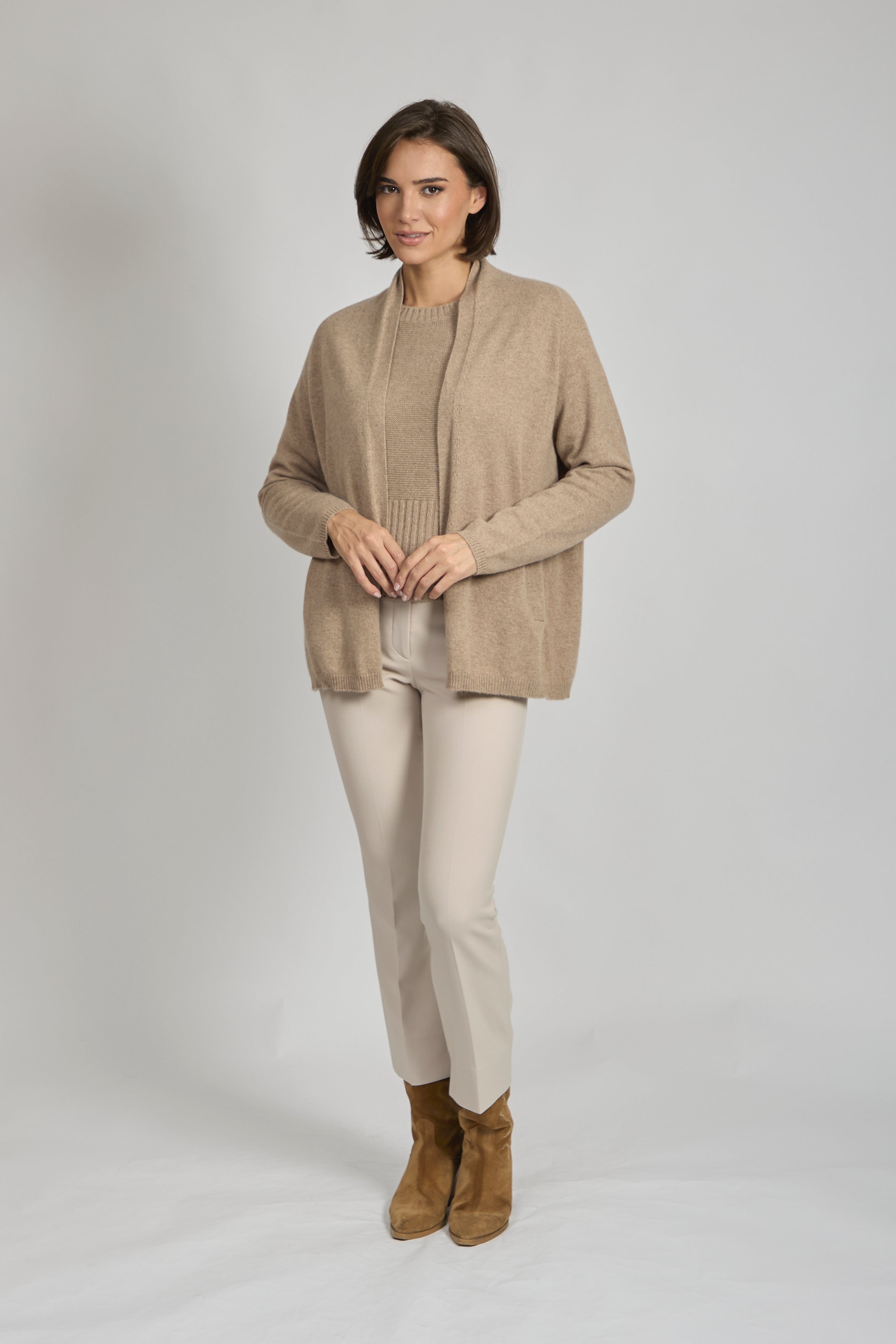 Long cashmere cardigan with ribbed trim, longline silhouette