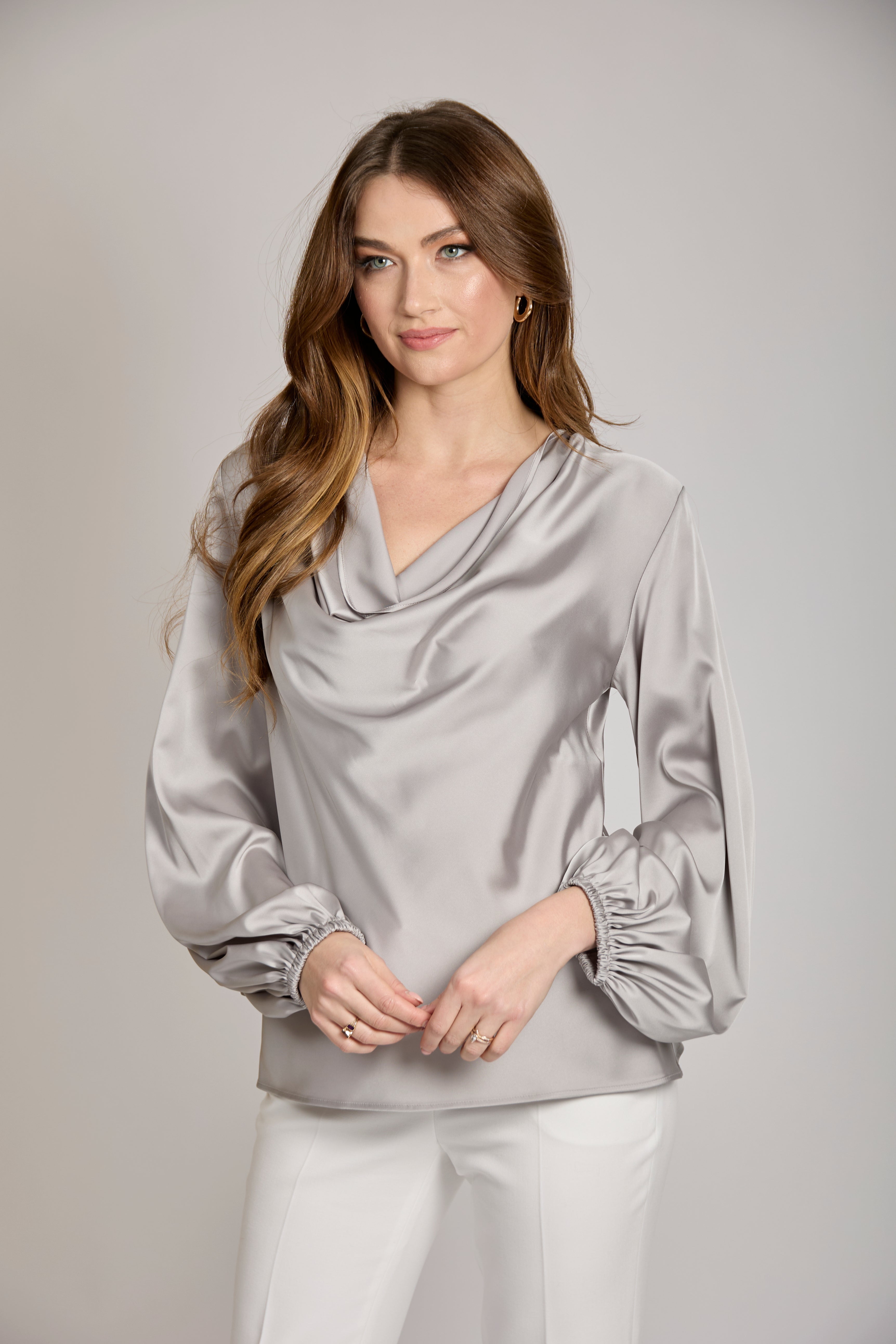 Divine Cashmere refined cashmere-silk blouse, tailored silhouette in a lightweight blend