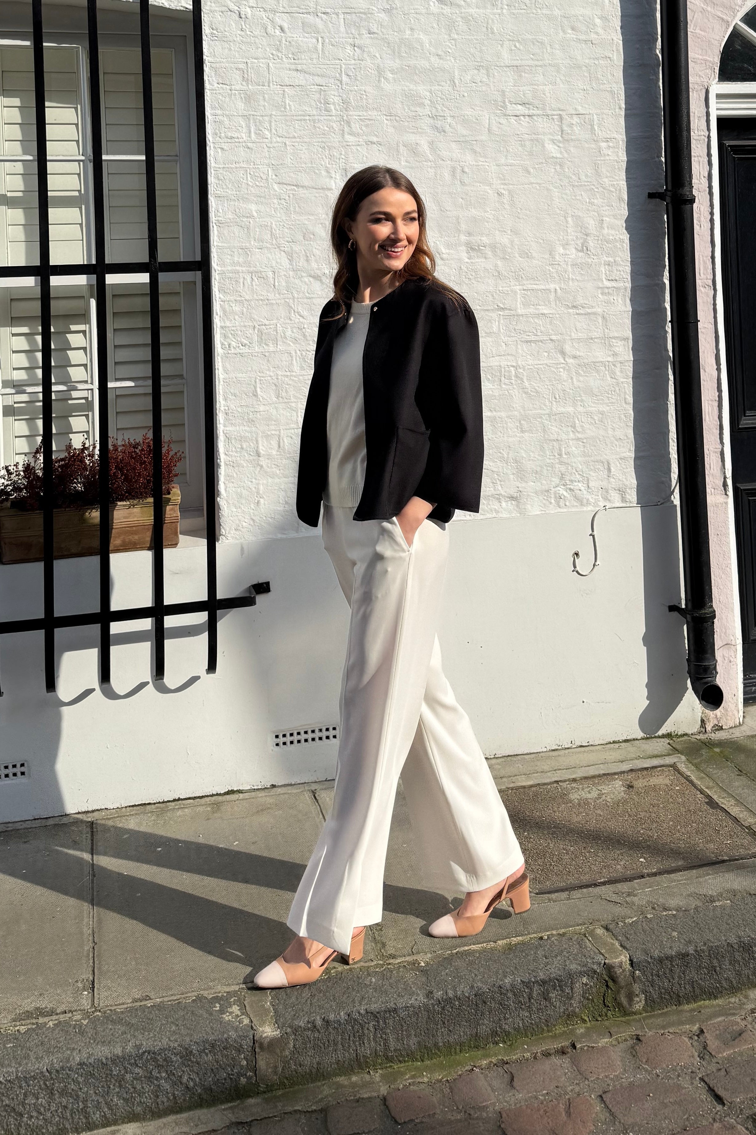 Relaxed-fit cashmere trousers with soft knit texture and clean silhouette