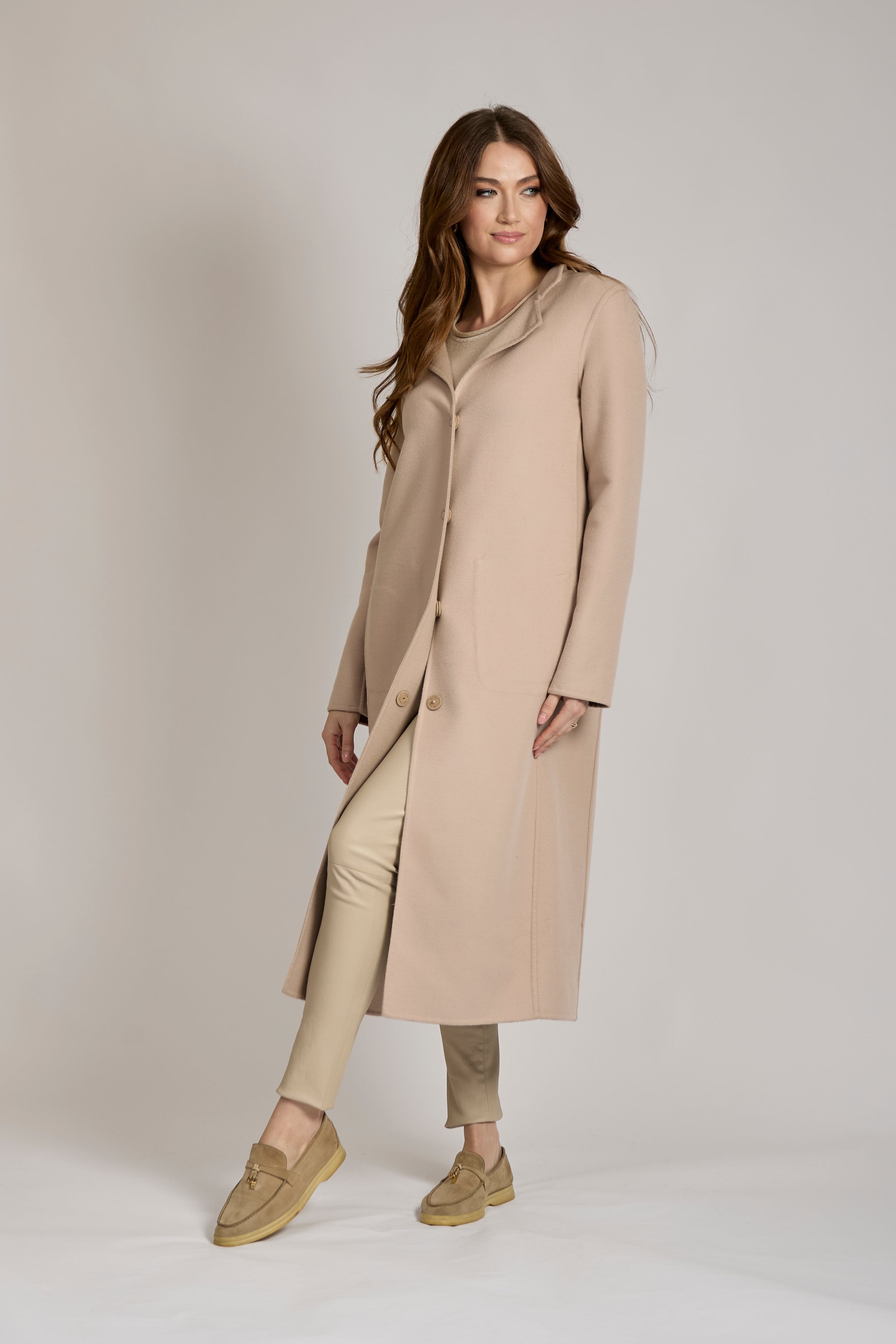 Divine Cashmere reversible cashmere coat with longline silhouette, clean front, and long sleeves