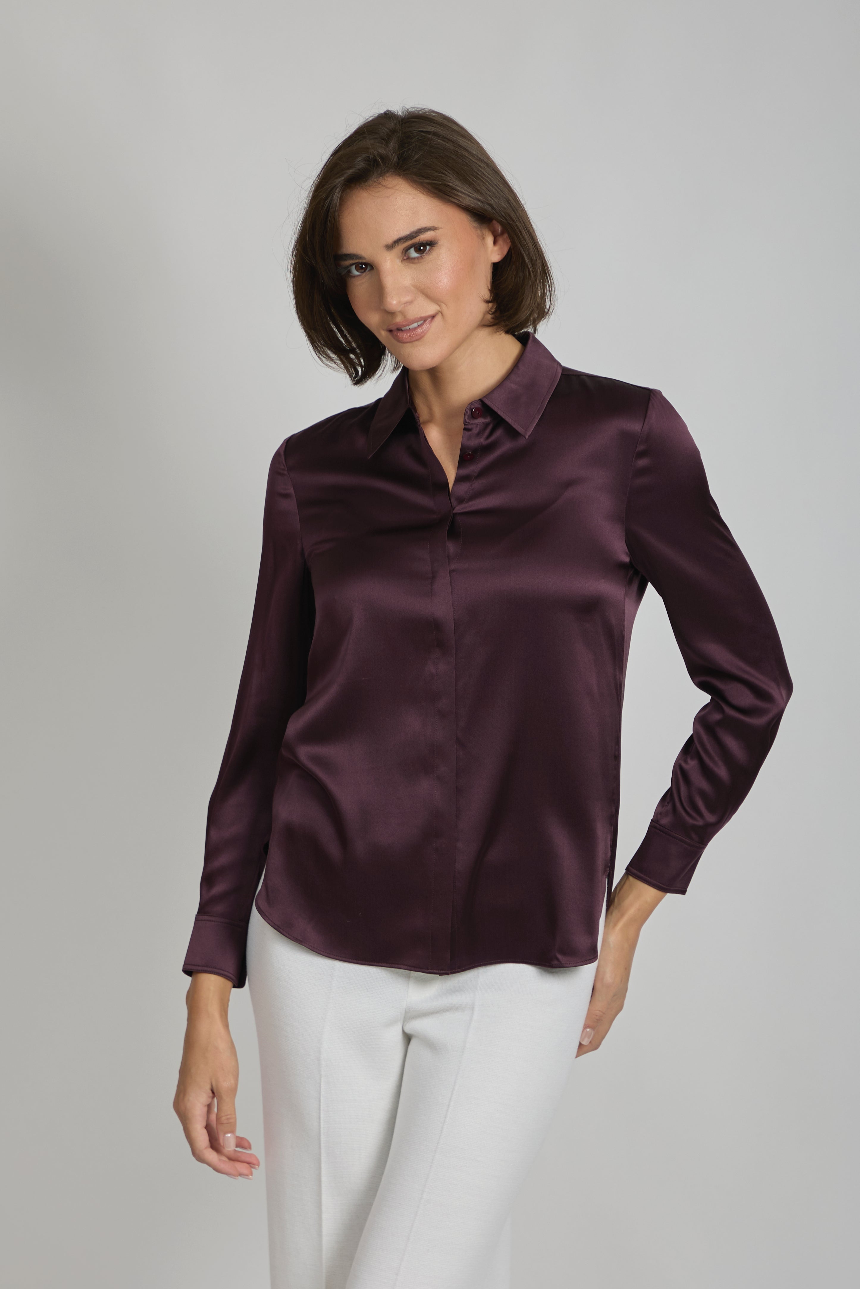 Divine Cashmere Soja long-sleeve silk shirt, relaxed fit with notch collar and button placket, drape and sheen