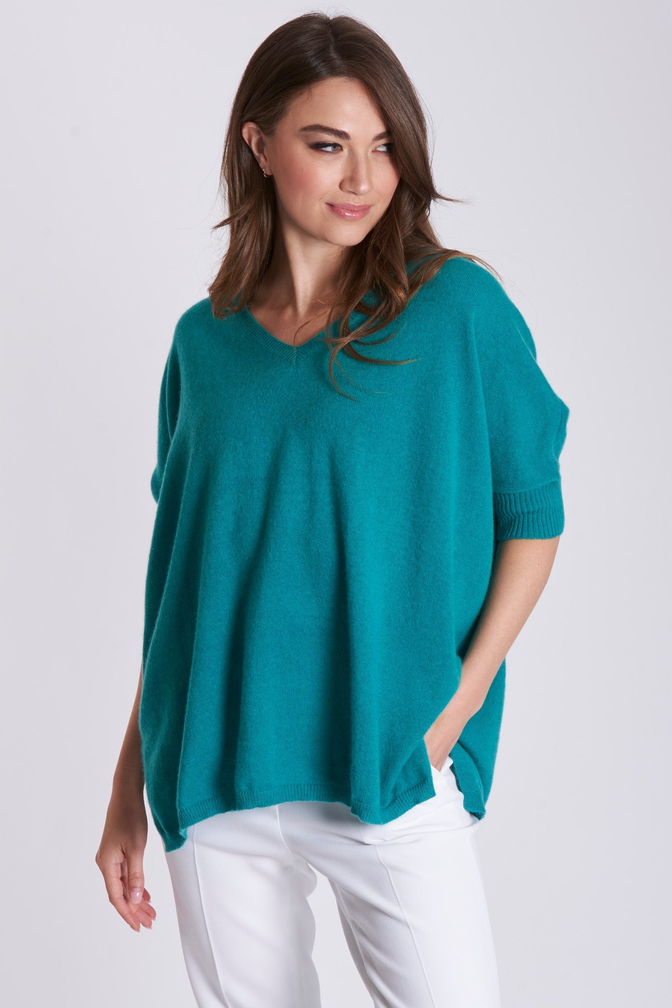 V-neck thin cashmere poncho with relaxed drape