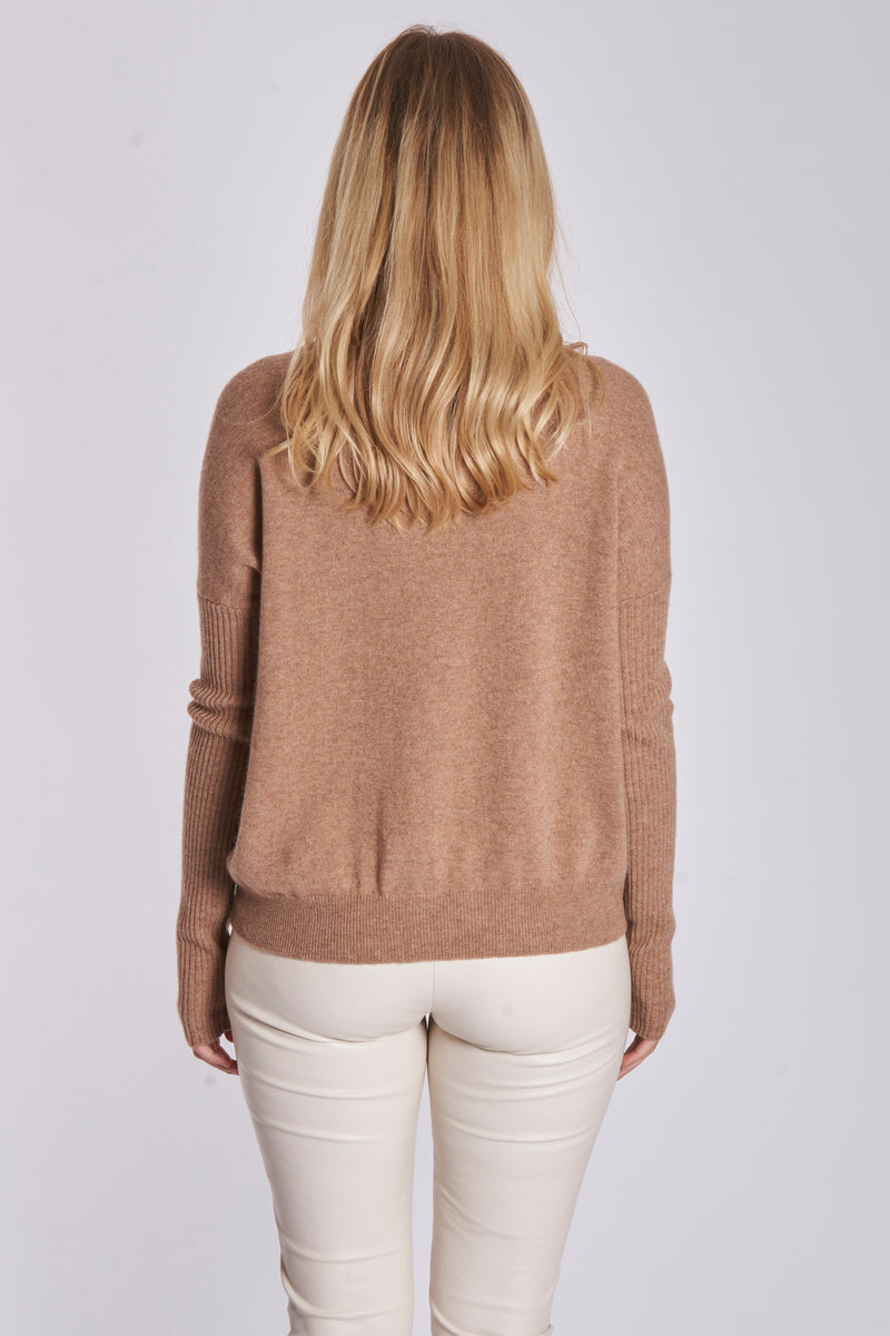 V NECK LONG SLEEVE JUMPER-CAMEL