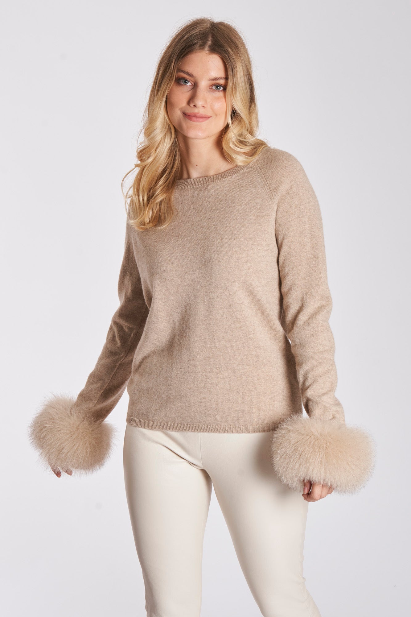 THIN CASHMERE JUMPER WITH FOX CUFFS-TAUPE