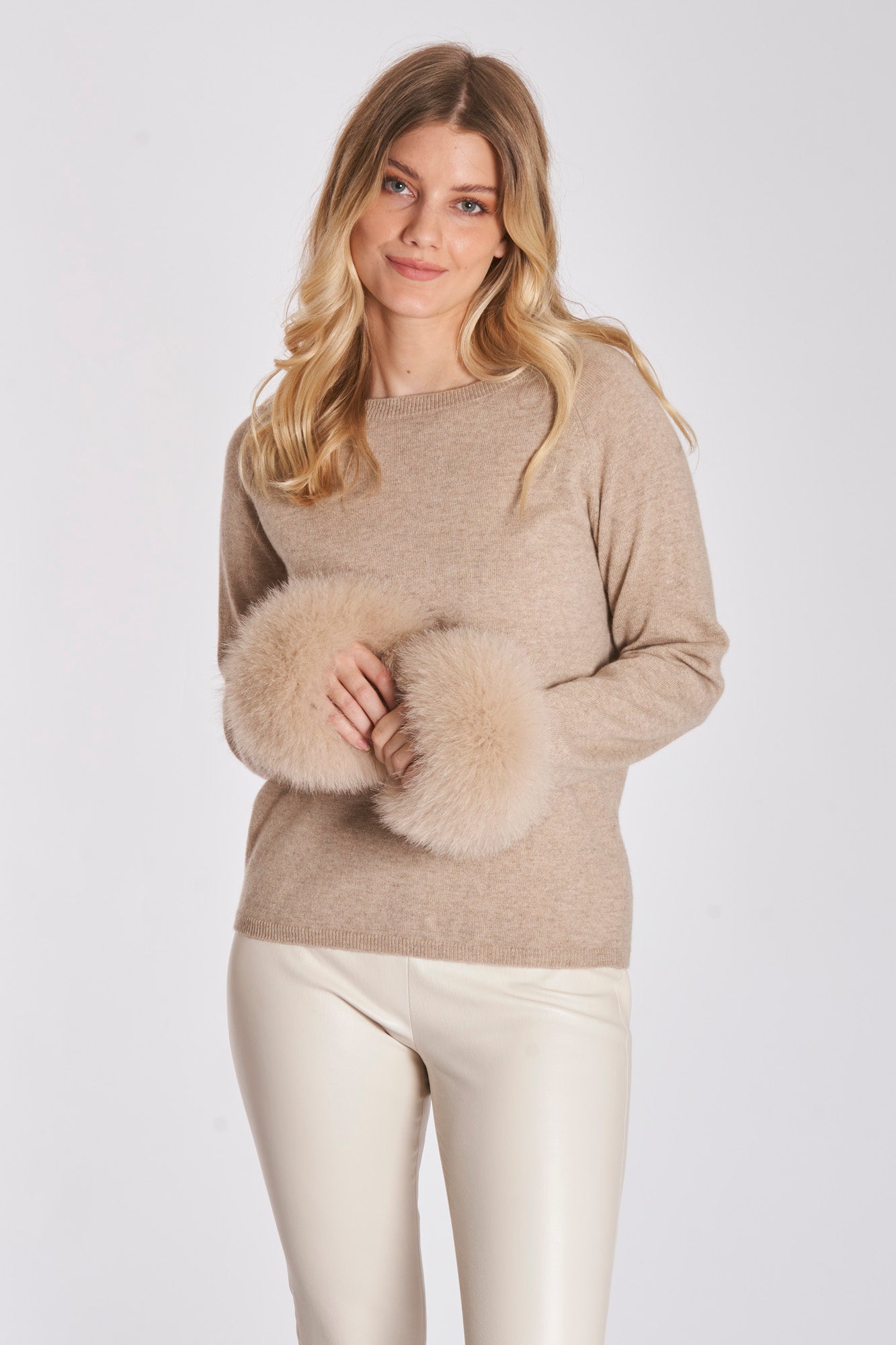 THIN CASHMERE JUMPER WITH FOX CUFFS-TAUPE